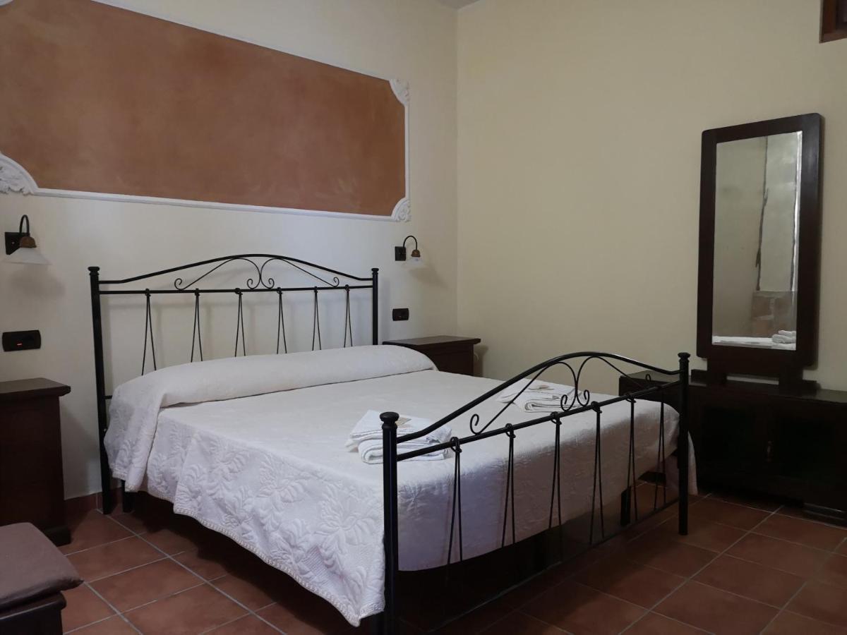 Agriturismo Catena Ciro Exterior foto